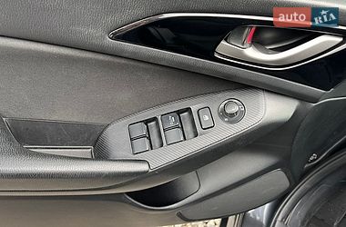 Седан Mazda 3 2016 в Києві фото 17 Седан Mazda 3 2016 в Києві