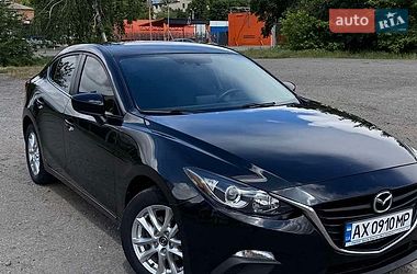 Mazda 3  2015