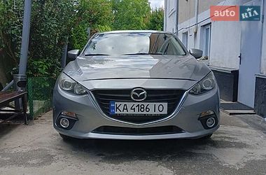Mazda 3  2015
