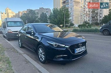 Mazda 3  2018