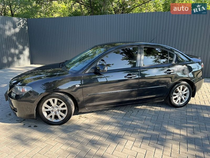 Седан Mazda 3 2007 в Запорожье