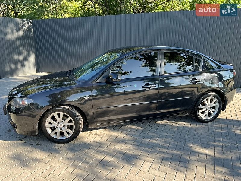 Седан Mazda 3 2007 в Запорожье