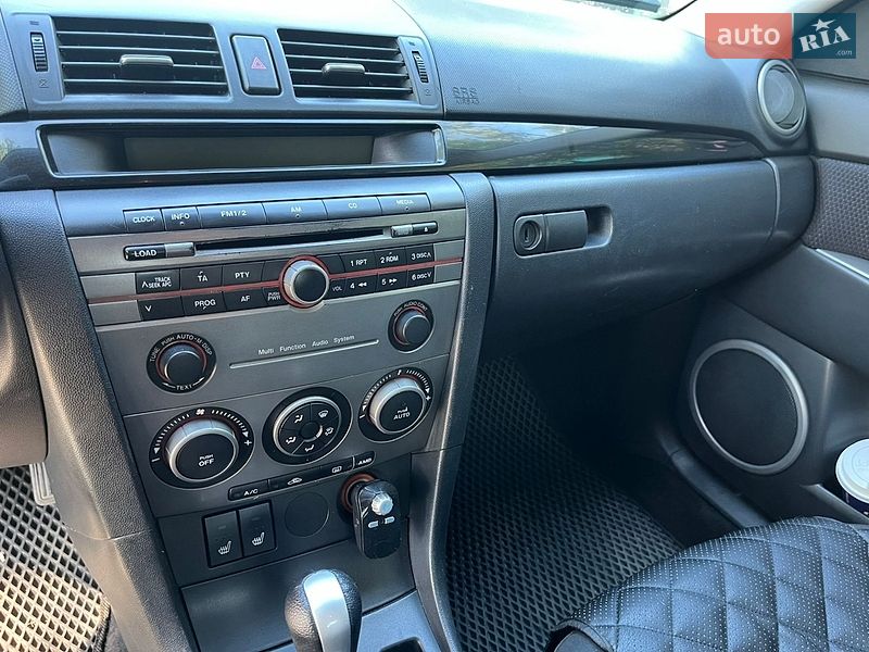 Седан Mazda 3 2007 в Запорожье