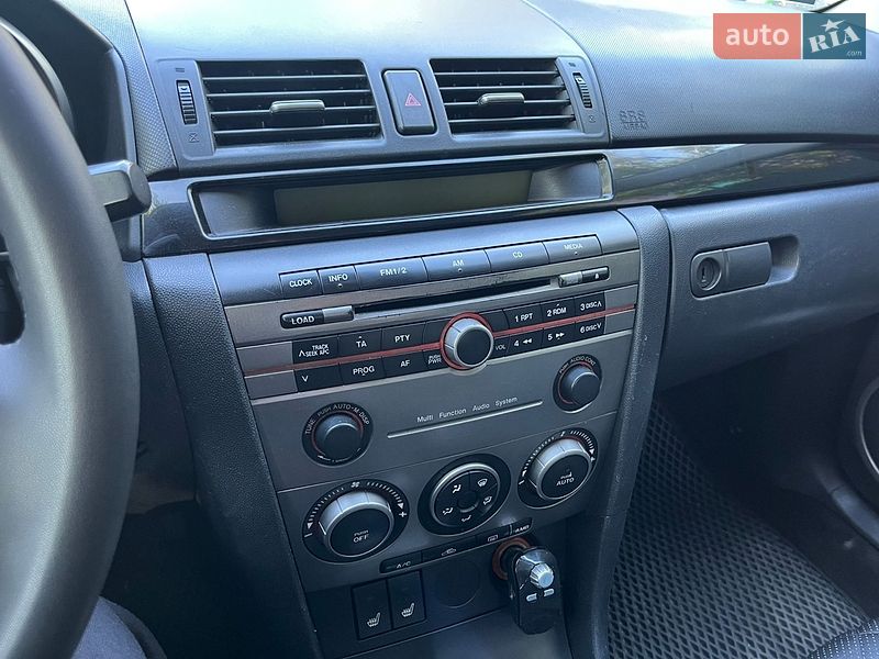 Седан Mazda 3 2007 в Запорожье