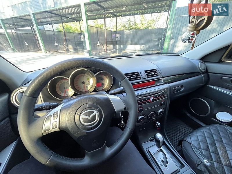 Седан Mazda 3 2007 в Запорожье