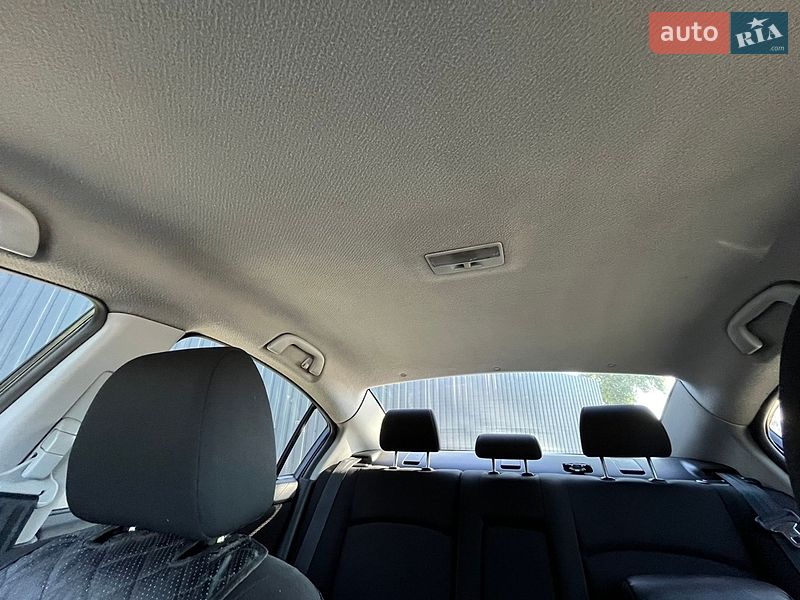 Седан Mazda 3 2007 в Запорожье
