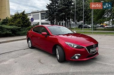 Седан Mazda 3 2016 в Запоріжжі