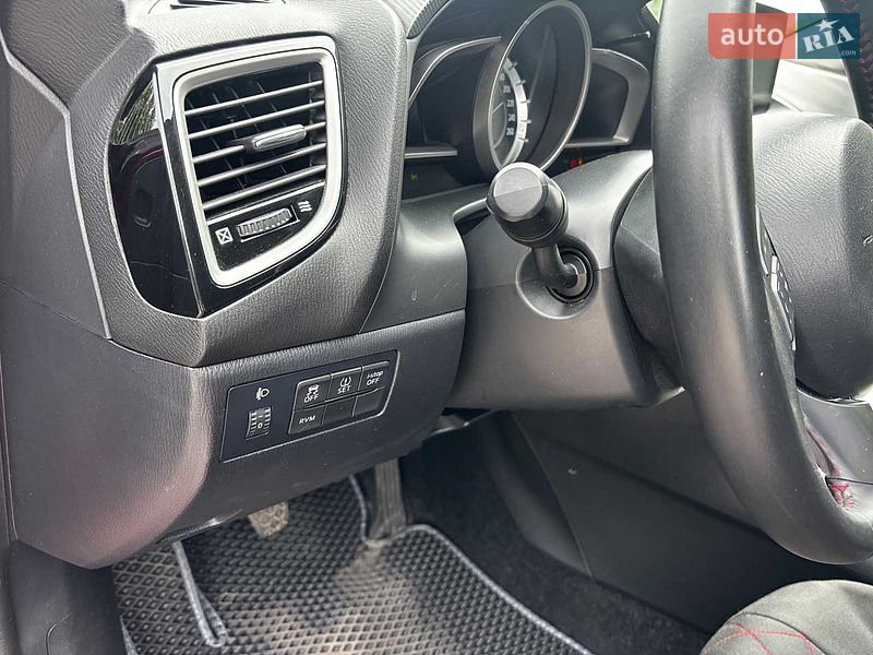 Седан Mazda 3 2016 в Запоріжжі