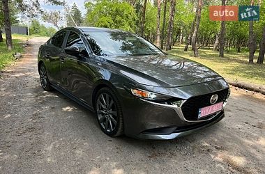 Mazda 3  2020