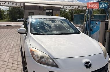Mazda 3  2010