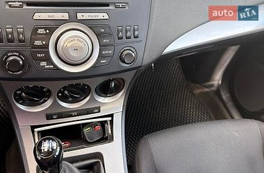 Хэтчбек Mazda 3 2010 в Кривом Роге фото 8 Хэтчбек Mazda 3 2010 в Кривом Роге