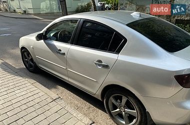 Mazda 3  2005