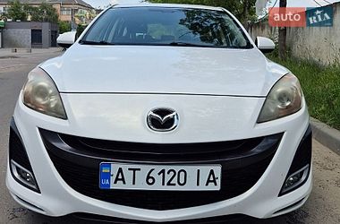 Mazda 3  2010