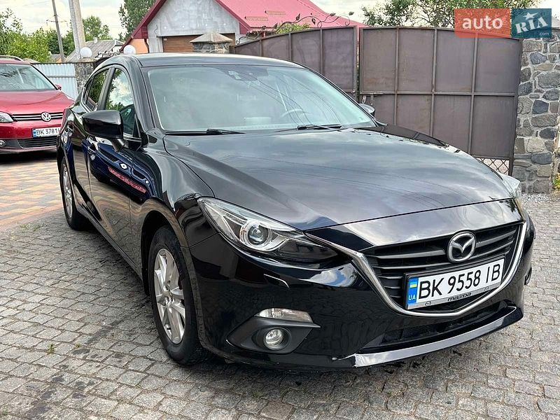 Хэтчбек Mazda 3 2016 в Дубно
