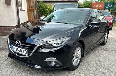 Хэтчбек Mazda 3 2016 в Дубно