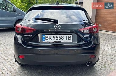 Хэтчбек Mazda 3 2016 в Дубно