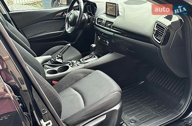 Хэтчбек Mazda 3 2016 в Дубно
