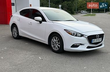 Седан Mazda 3 2018 в Днепре