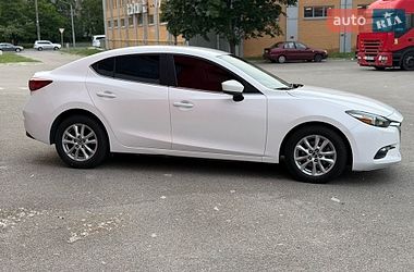 Седан Mazda 3 2018 в Днепре