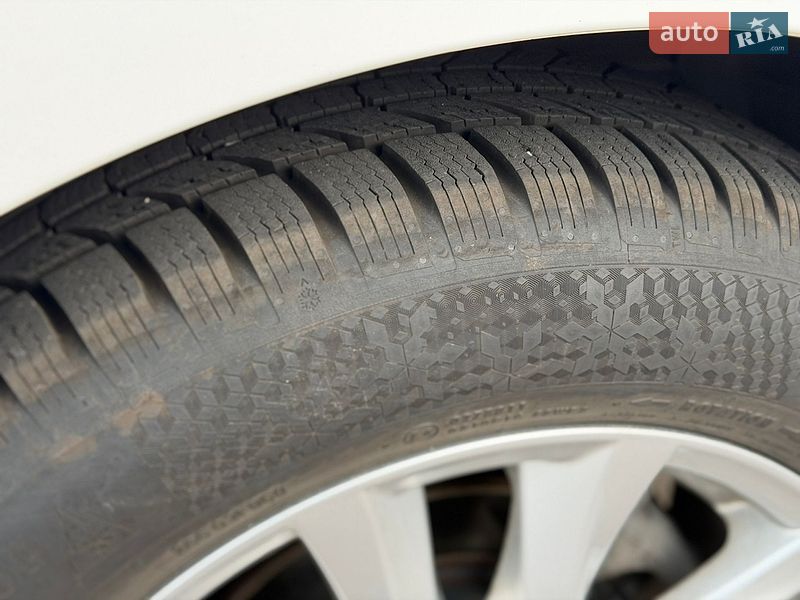 Седан Mazda 3 2018 в Днепре