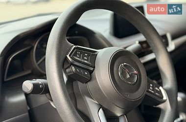 Седан Mazda 3 2018 в Днепре