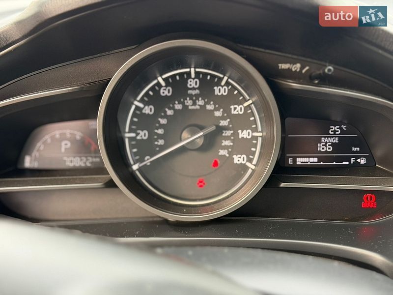 Седан Mazda 3 2018 в Днепре