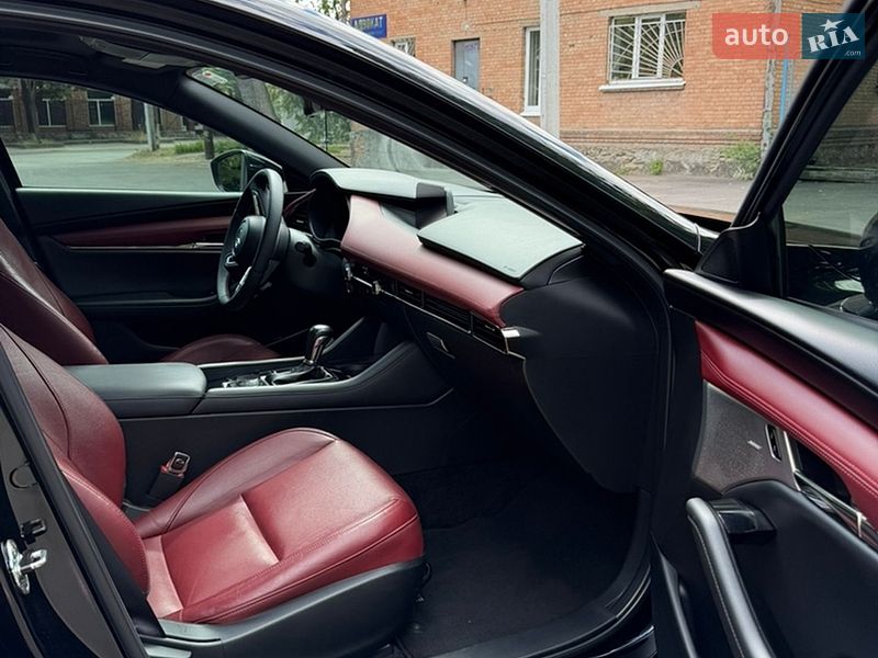 Хэтчбек Mazda 3 2021 в Кропивницком