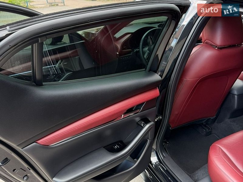 Хэтчбек Mazda 3 2021 в Кропивницком
