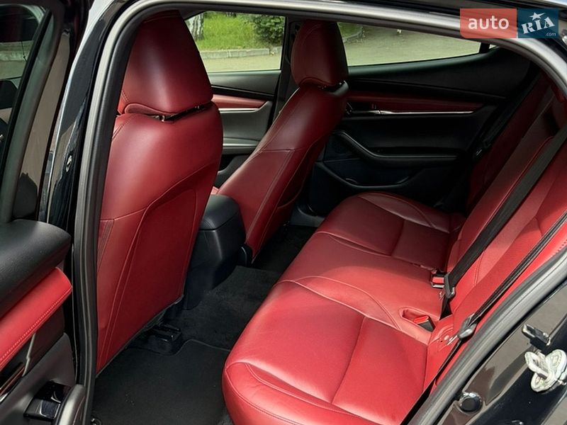 Хэтчбек Mazda 3 2021 в Кропивницком