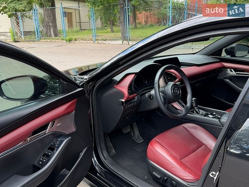 Хэтчбек Mazda 3 2021 в Кропивницком
