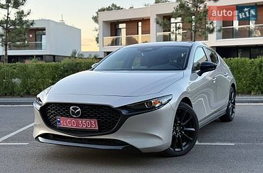 Mazda 3  2024