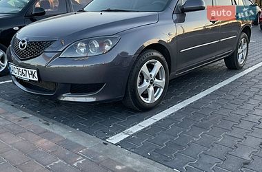 Mazda 3  2004