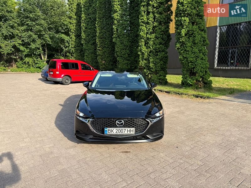 Седан Mazda 3 2019 в Ровно