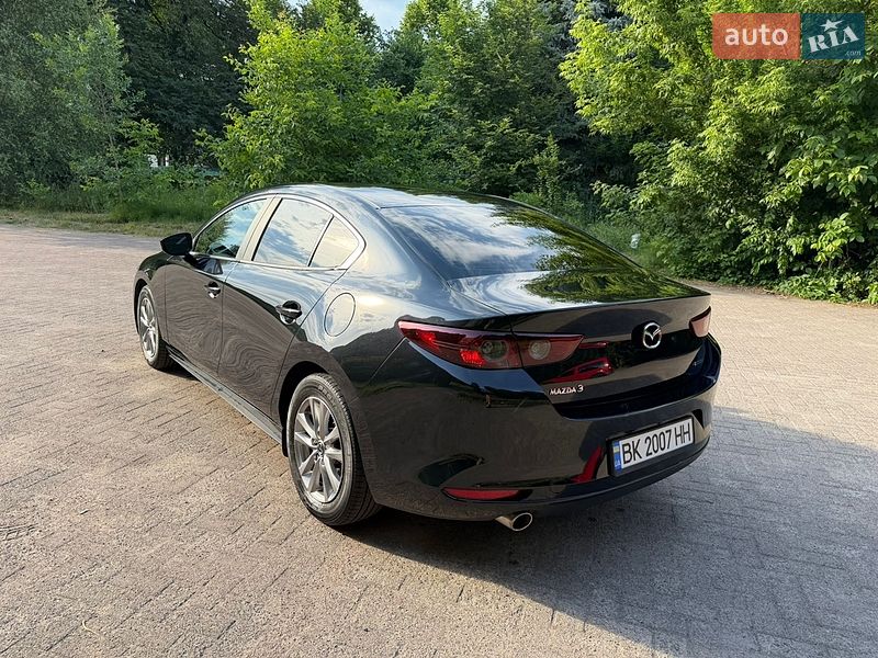 Седан Mazda 3 2019 в Ровно