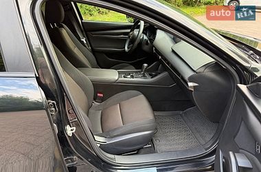 Седан Mazda 3 2019 в Ровно