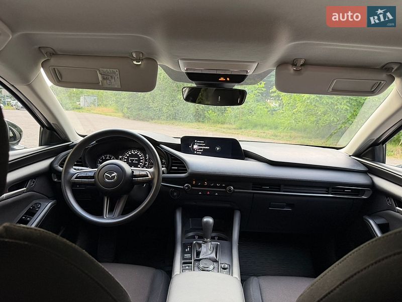 Седан Mazda 3 2019 в Ровно