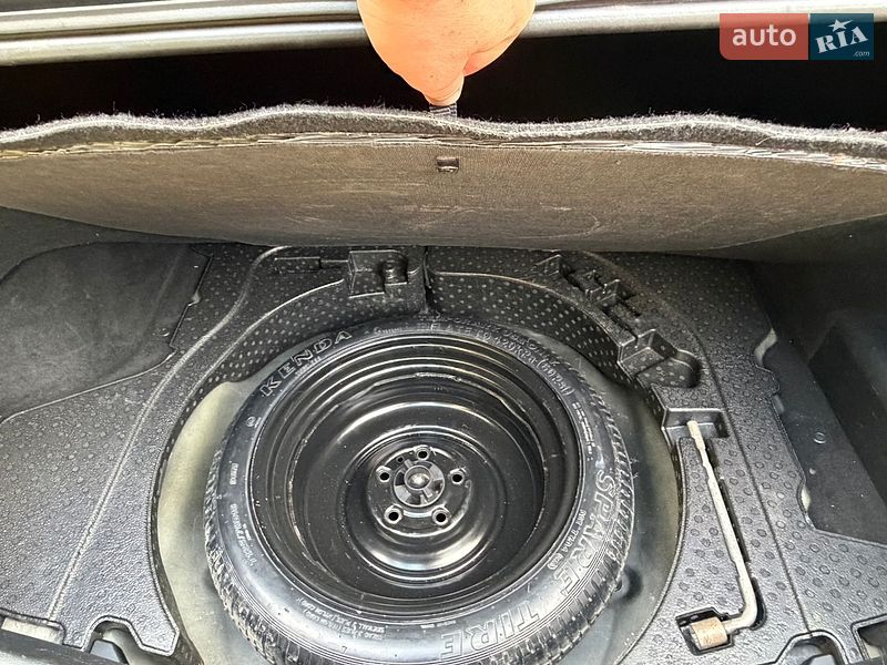 Седан Mazda 3 2019 в Ровно
