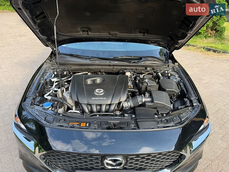 Седан Mazda 3 2019 в Ровно