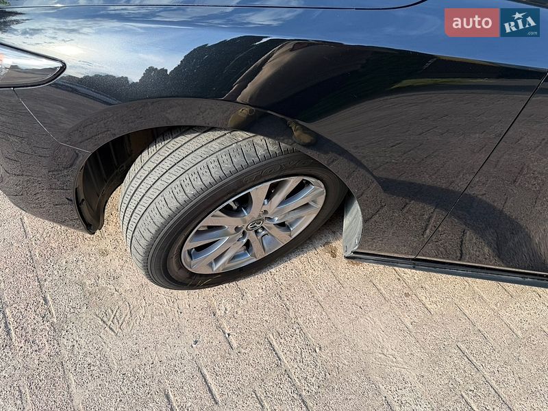 Седан Mazda 3 2019 в Ровно