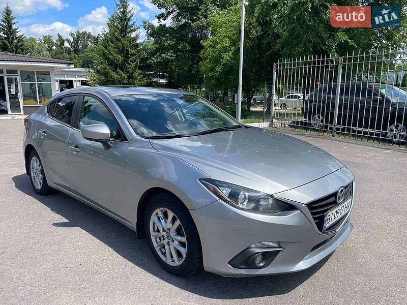 Хетчбек Mazda 3 2015 в Кременчуці