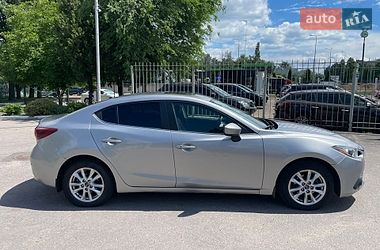 Хетчбек Mazda 3 2015 в Кременчуці