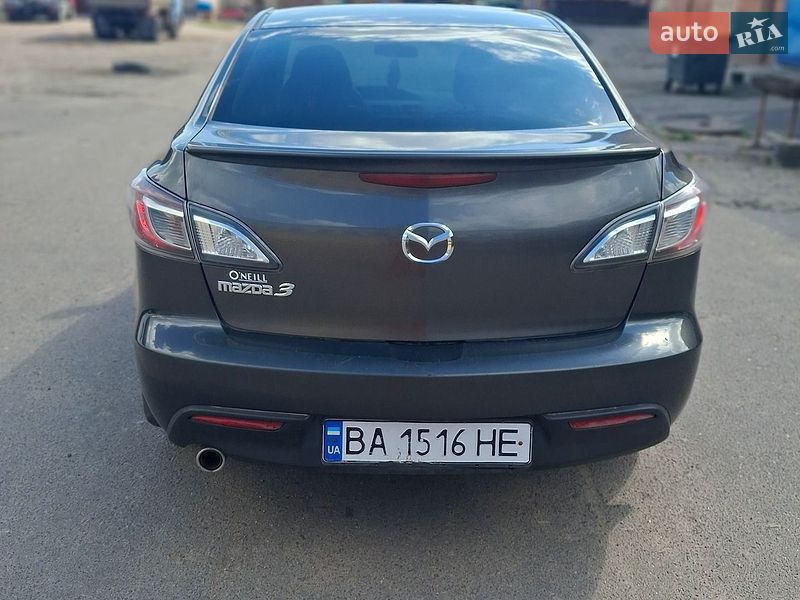 Седан Mazda 3 2010 в Кропивницькому