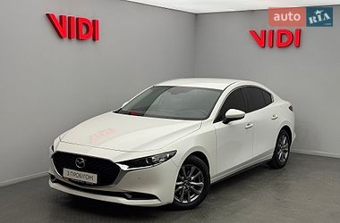Mazda 3  2019