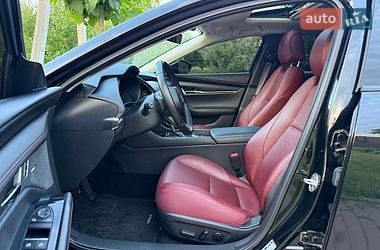 Седан Mazda 3 2023 в Черкассах