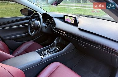 Седан Mazda 3 2023 в Черкассах