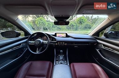Седан Mazda 3 2023 в Черкассах
