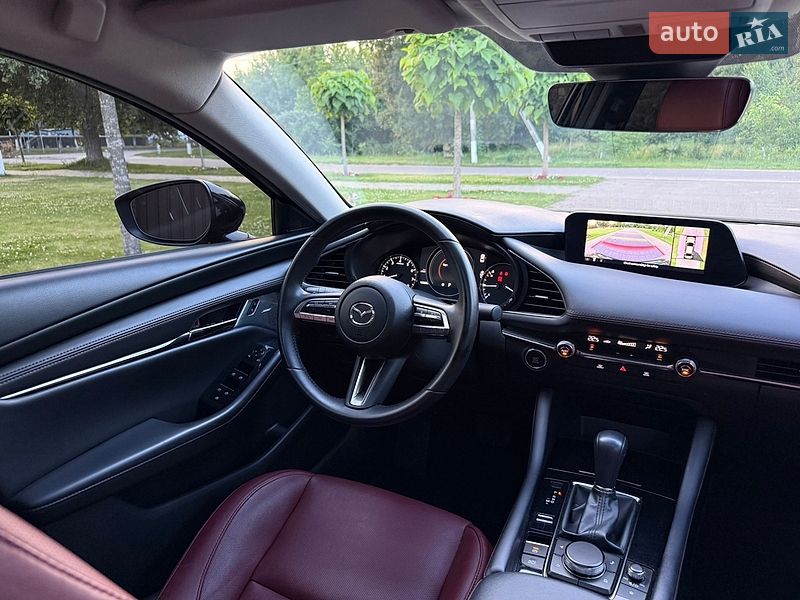 Седан Mazda 3 2023 в Черкассах
