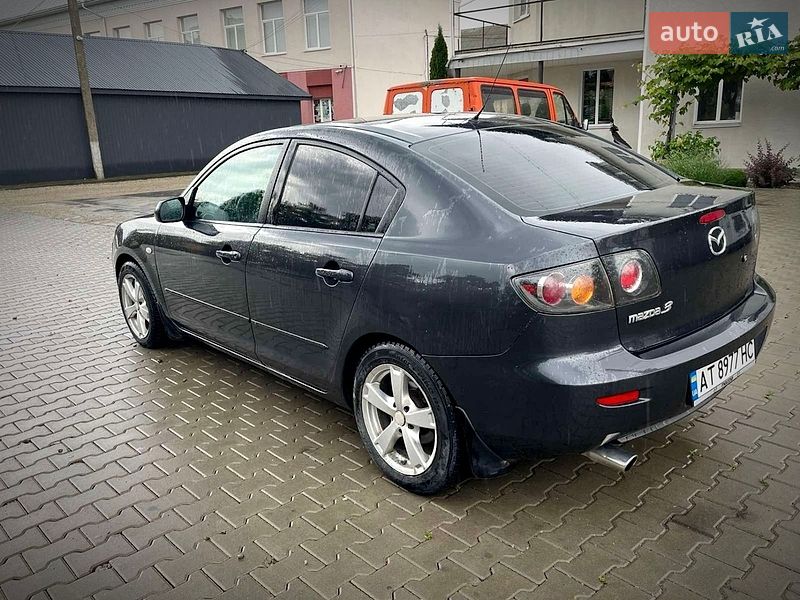 Седан Mazda 3 2005 в Івано-Франківську