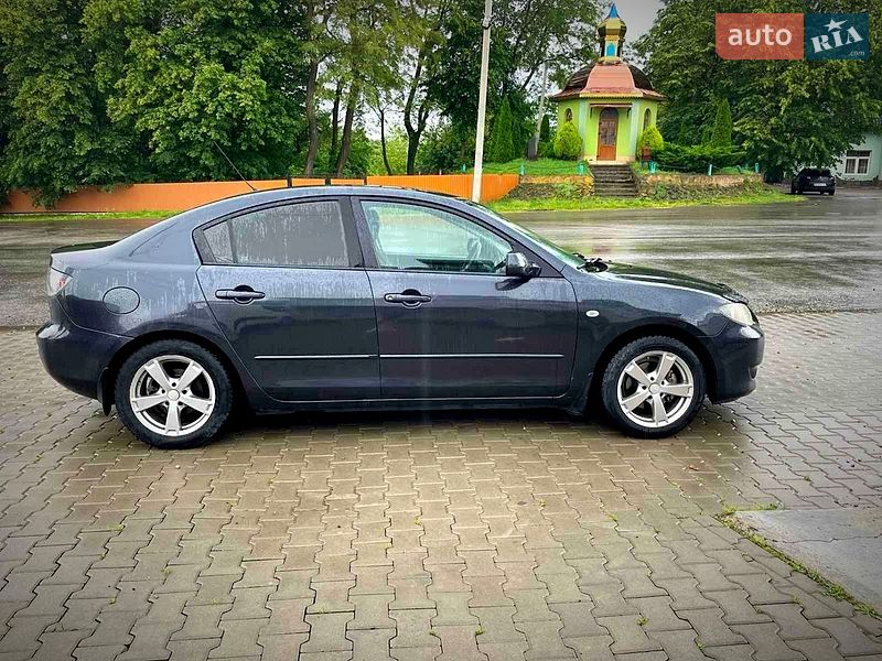 Седан Mazda 3 2005 в Івано-Франківську