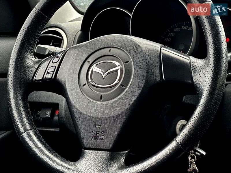 Седан Mazda 3 2005 в Івано-Франківську